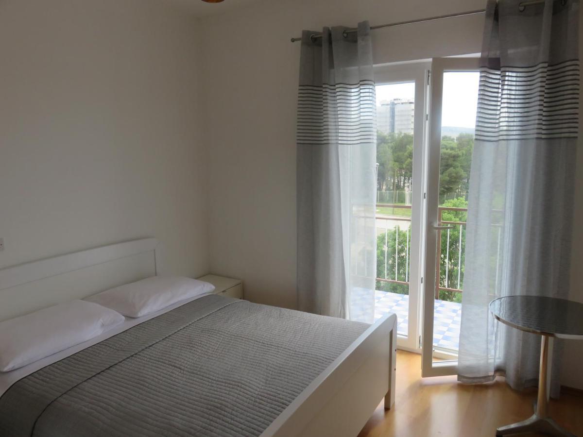 Apartmani Mm Starigrad Paklenica Esterno foto